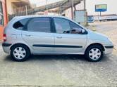 RENAULT - SCÉNIC - 2007/2007 - Prata - R$ 13.800,00