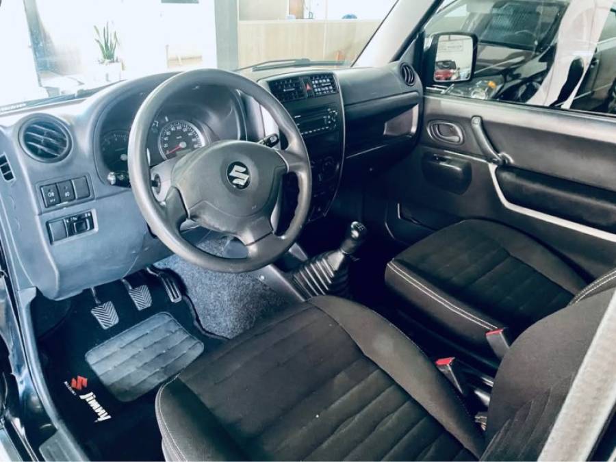 SUZUKI - JIMNY - 2014/2014 - Preta - R$ 64.990,00