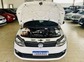 VOLKSWAGEN - SAVEIRO - 2016/2016 - Branca - R$ 47.990,00