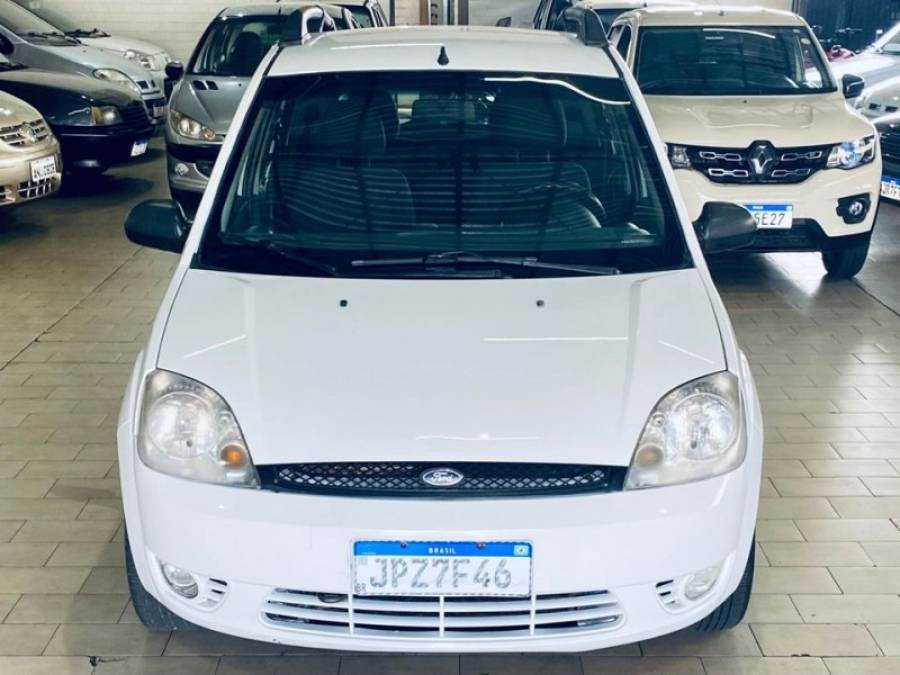 FORD - FIESTA - 2005/2005 - Branca - R$ 18.990,00