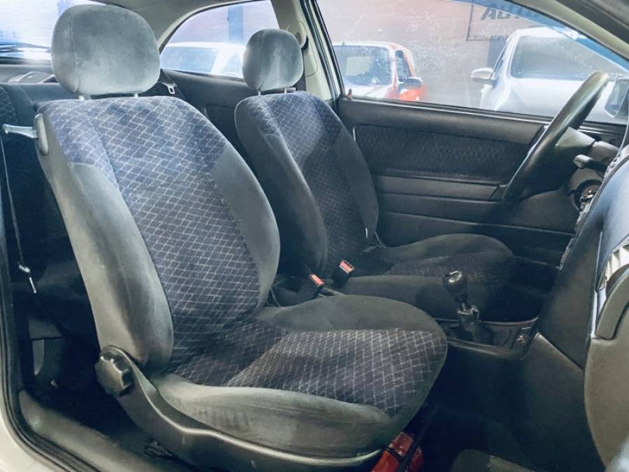 CHEVROLET - ASTRA - 2000/2000 - Prata - R$ 18.990,00