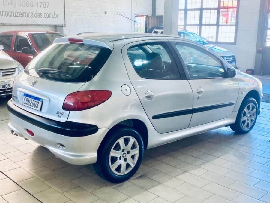 PEUGEOT - 206 - 2008/2008 - Prata - R$ 15.990,00