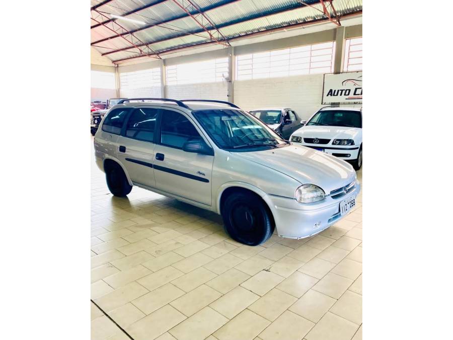 CHEVROLET - CORSA - 1999/1999 - Prata - R$ 13.990,00