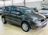 VOLKSWAGEN - FOX - 2010/2010 - Cinza - R$ 33.990,00