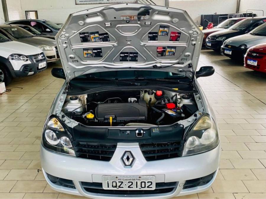 RENAULT - CLIO - 2011/2011 - Prata - R$ 18.990,00