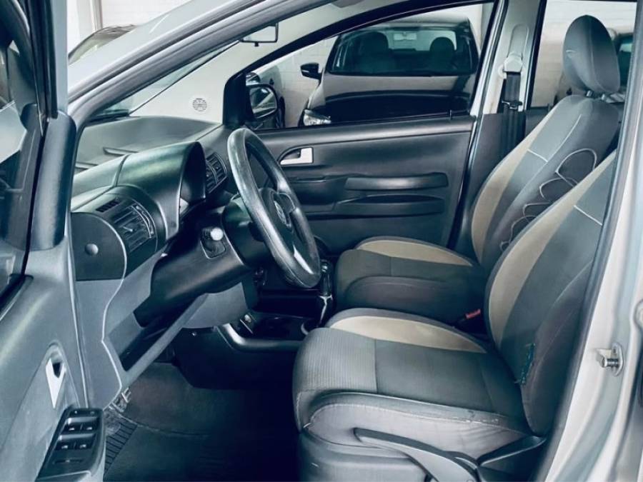 VOLKSWAGEN - CROSSFOX - 2009/2009 - Prata - R$ 29.990,00