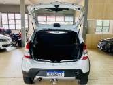 RENAULT - SANDERO - 2013/2014 - Branca - R$ 39.990,00
