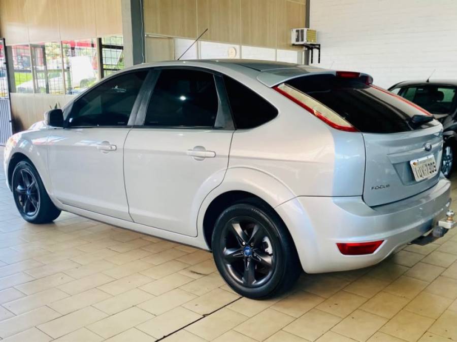 FORD - FOCUS - 2013/2013 - Prata - R$ 41.990,00