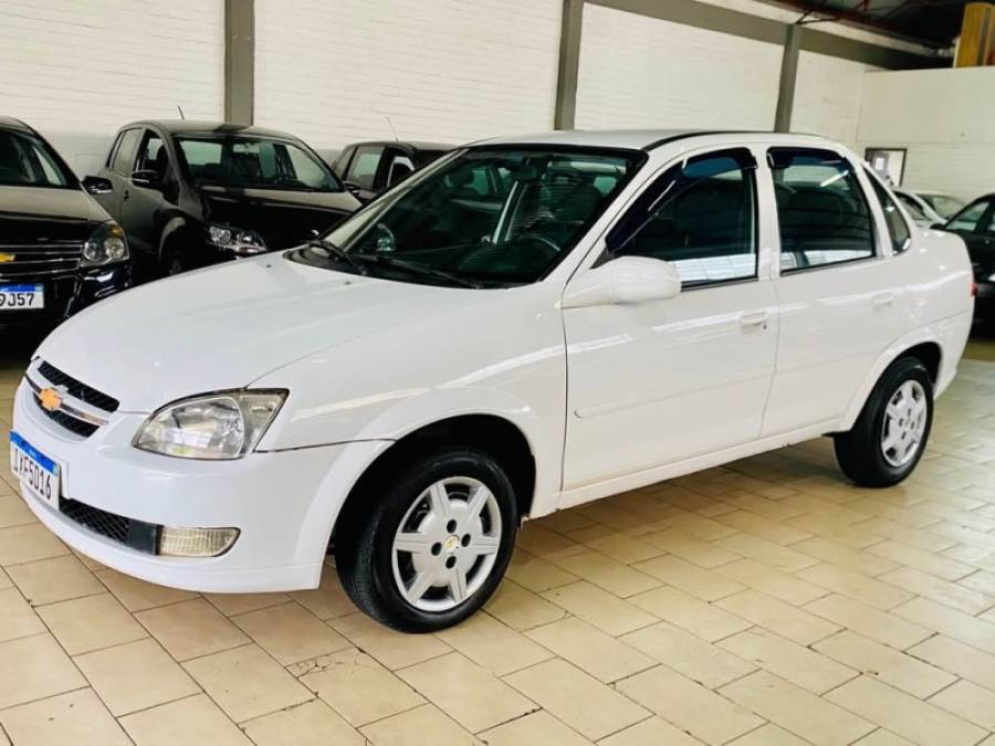 CHEVROLET - CLASSIC - 2015/2016 - Branca - R$ 29.990,00