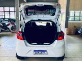 FORD - KA - 2015/2016 - Branca - R$ 39.990,00