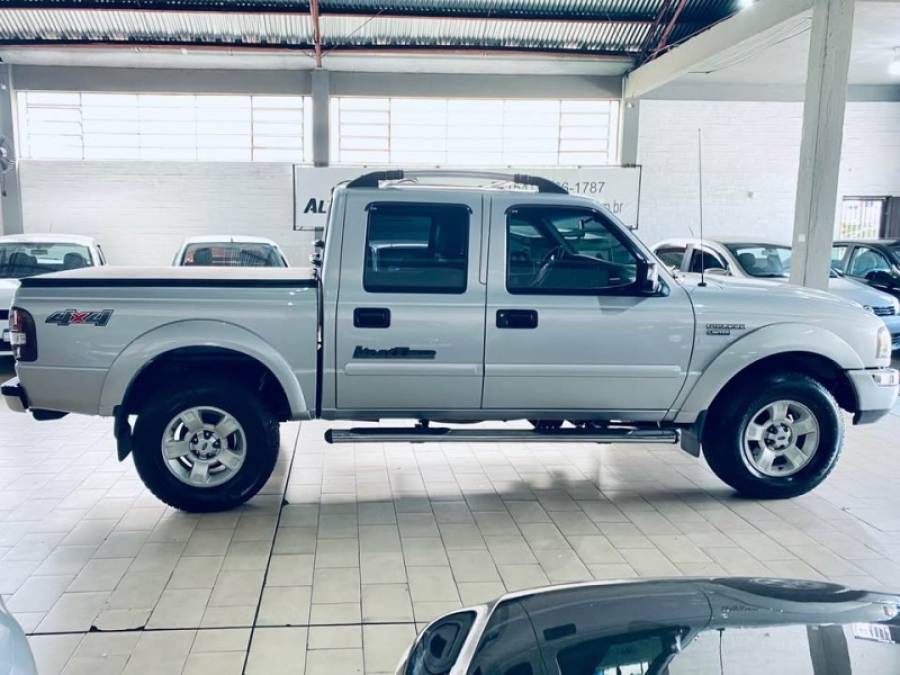 FORD - RANGER - 2007/2008 - Prata - R$ 79.990,00