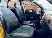 FIAT - PALIO - 2001/2001 - Dourada - R$ 15.990,00