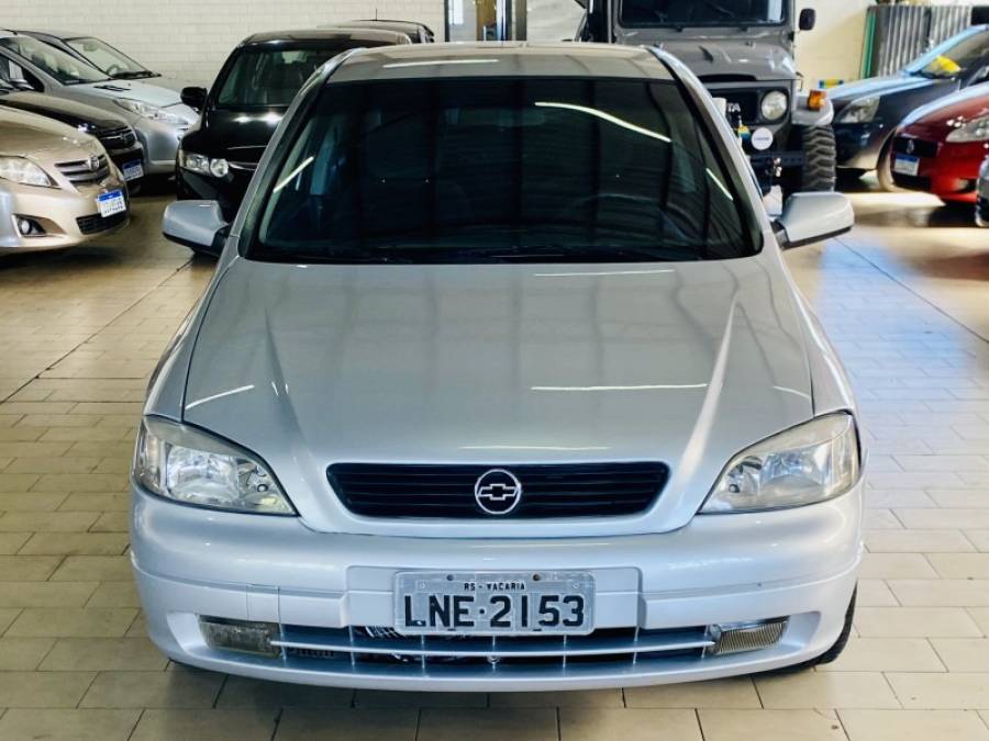 CHEVROLET - ASTRA - 2000/2000 - Prata - R$ 18.990,00