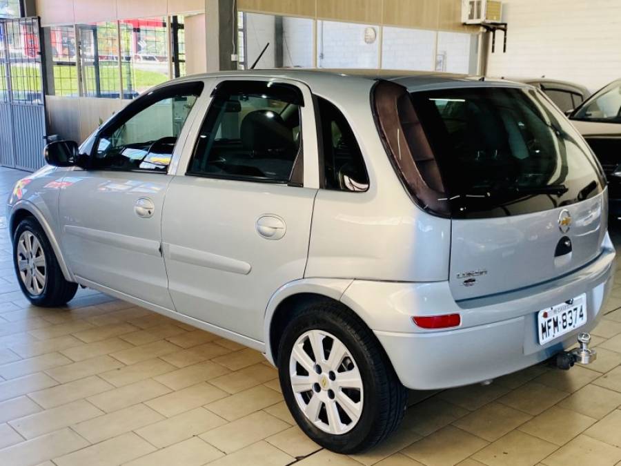 CHEVROLET - CORSA - 2009/2009 - Prata - R$ 26.990,00