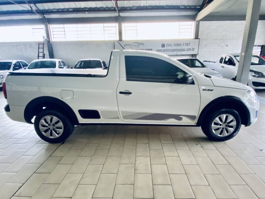 VOLKSWAGEN - SAVEIRO - 2016/2016 - Branca - R$ 47.990,00