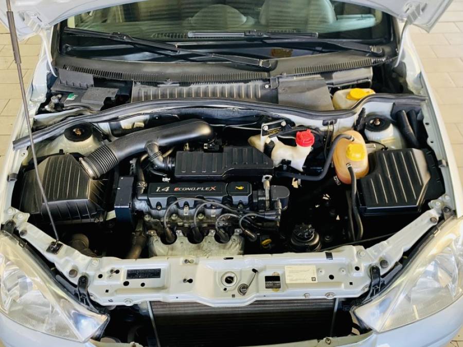 CHEVROLET - CORSA - 2009/2009 - Prata - R$ 26.990,00