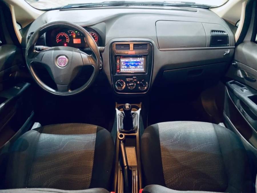 FIAT - PUNTO - 2007/2008 - Cinza - R$ 28.990,00