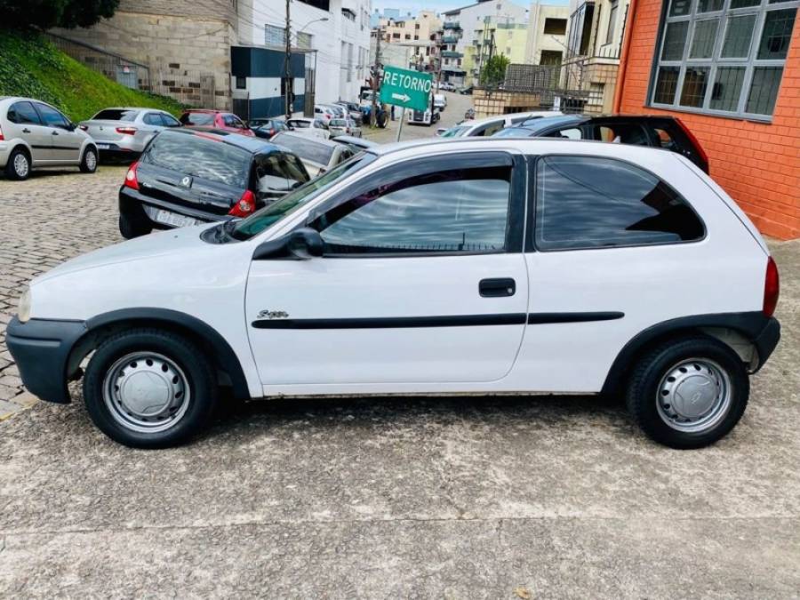 CHEVROLET - CORSA - 1997/1997 - Branca - R$ 10.990,00