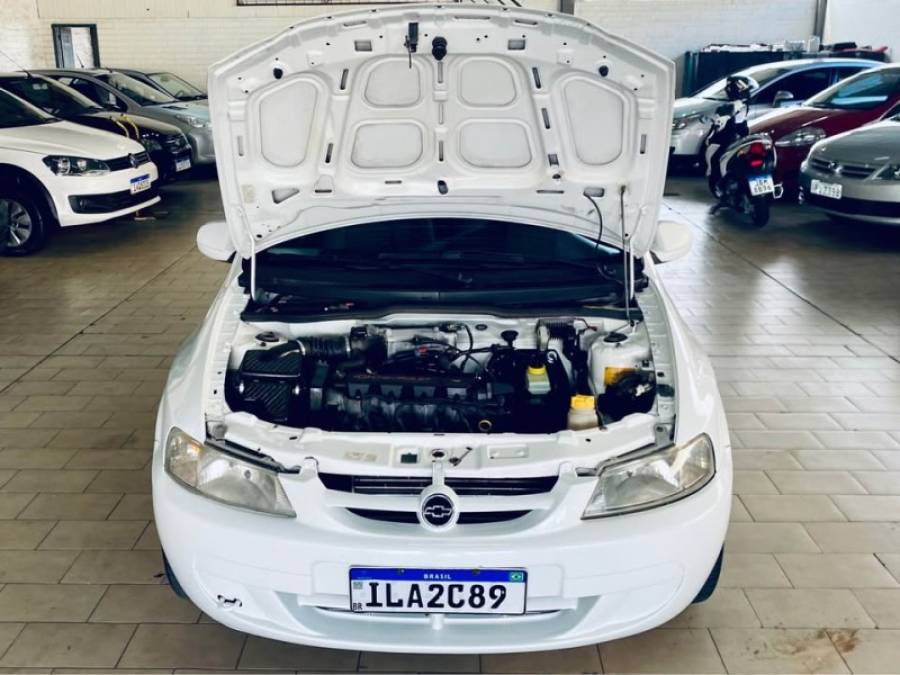 CHEVROLET - CELTA - 2002/2003 - Branca - R$ 12.990,00