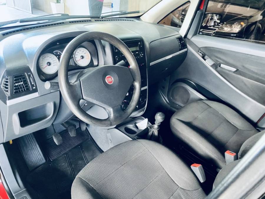 FIAT - IDEA - 2008/2009 - Vermelha - R$ 25.990,00