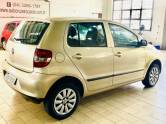 VOLKSWAGEN - FOX - 2005/2005 - Dourada - R$ 20.990,00