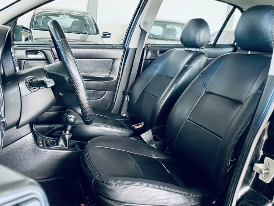 CHEVROLET - ASTRA - 2004/2005 - Preta - R$ 29.990,00