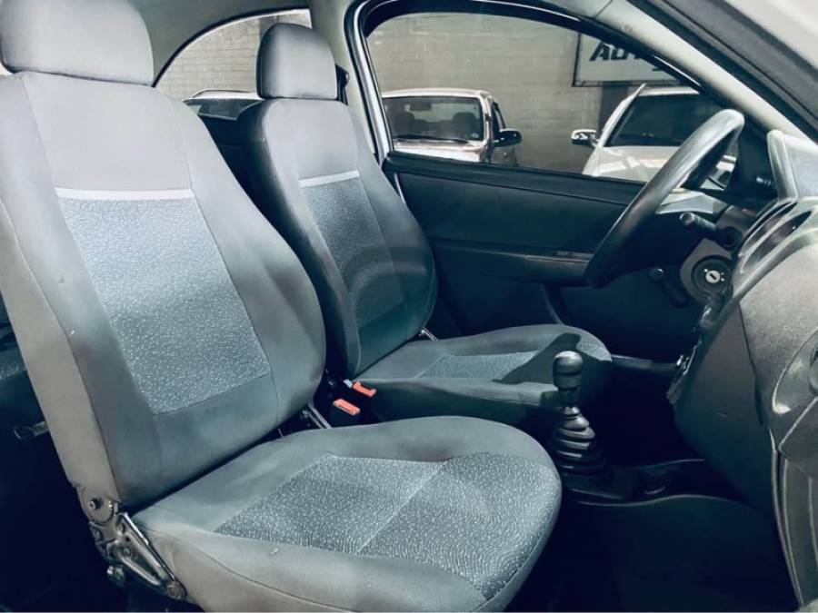 CHEVROLET - CELTA - 2012/2013 - Branca - R$ 24.990,00