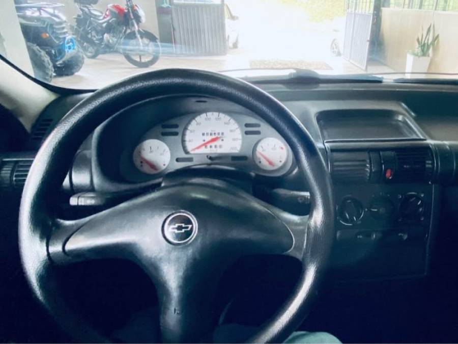 CHEVROLET - CORSA - 2000/2000 - Verde - R$ 14.500,00