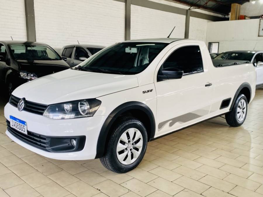 VOLKSWAGEN - SAVEIRO - 2016/2016 - Branca - R$ 47.990,00
