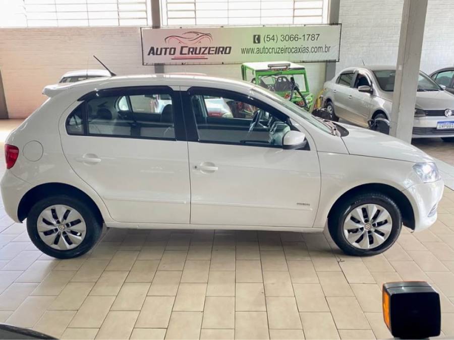 VOLKSWAGEN - GOL - 2013/2014 - Branca - R$ 34.990,00