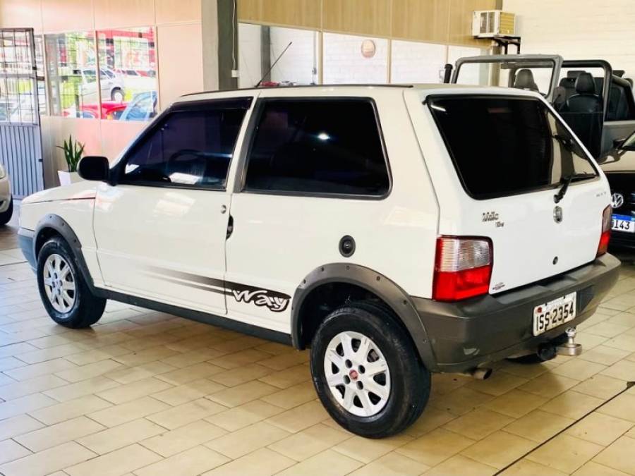 FIAT - UNO - 2012/2012 - Branca - R$ 21.990,00