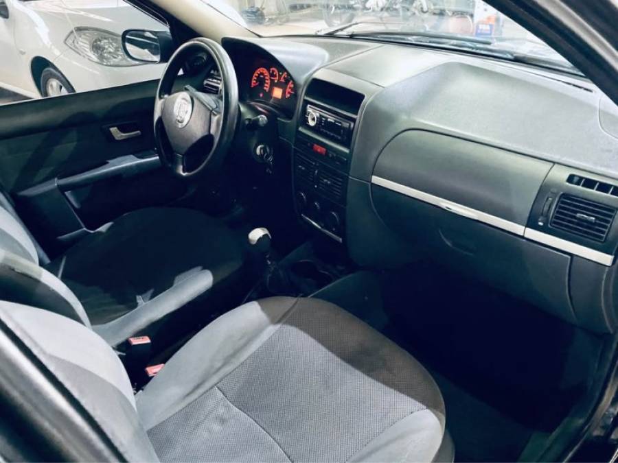 FIAT - PALIO - 2004/2004 - Preta - R$ 20.990,00