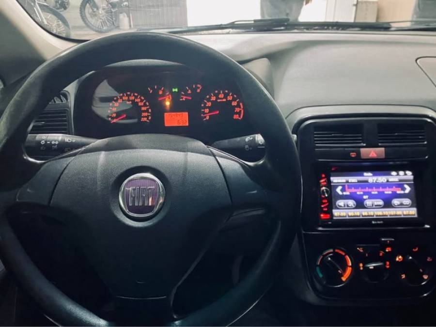FIAT - PUNTO - 2007/2008 - Cinza - R$ 28.990,00