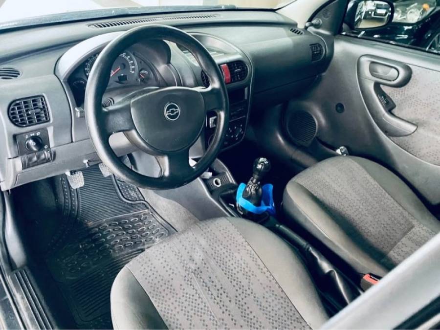 CHEVROLET - CORSA - 2008/2009 - Cinza - R$ 22.990,00