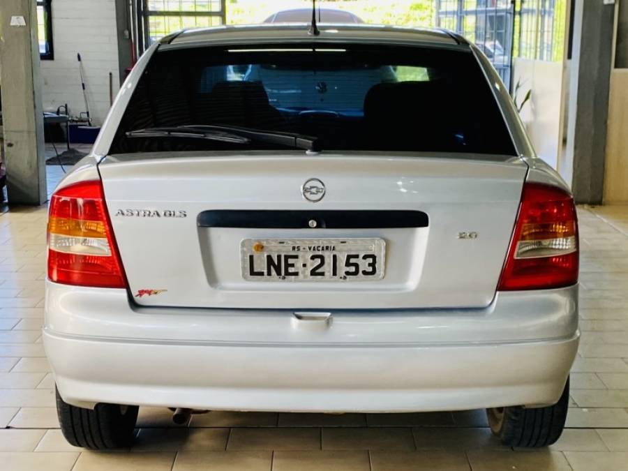 CHEVROLET - ASTRA - 2000/2000 - Prata - R$ 18.990,00