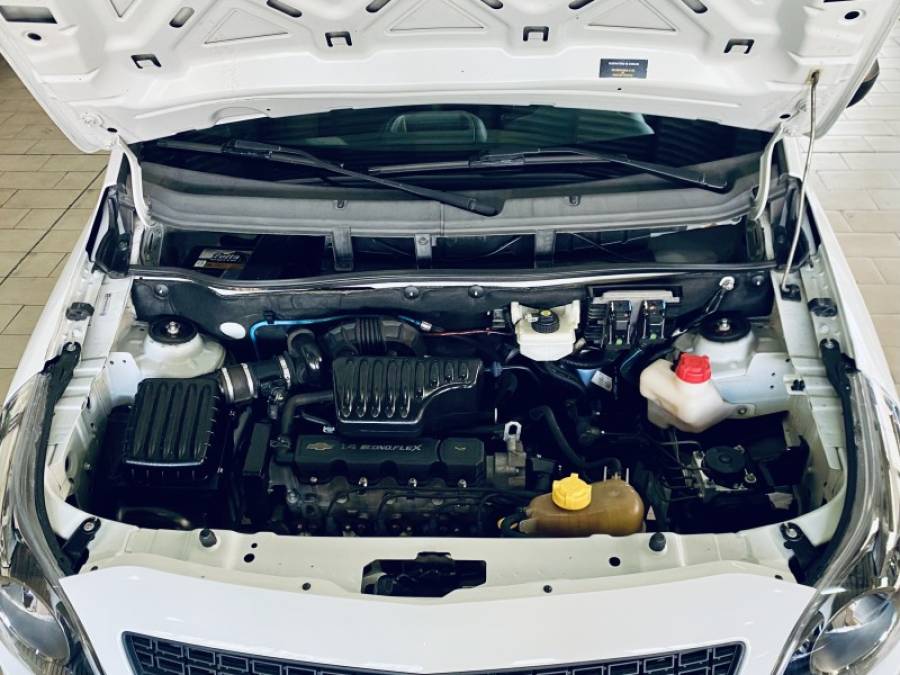 CHEVROLET - MONTANA - 2014/2014 - Branca - R$ 39.990,00