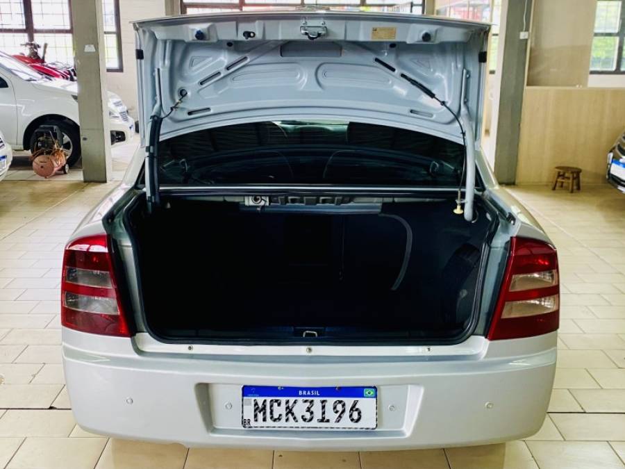 CHEVROLET - ASTRA - 2003/2003 - Prata - R$ 21.990,00