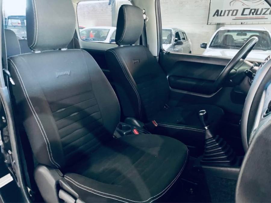 SUZUKI - JIMNY - 2014/2014 - Preta - R$ 64.990,00