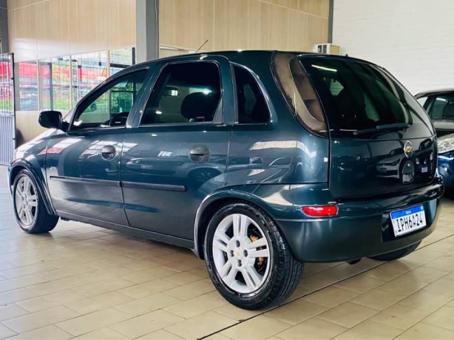 CHEVROLET - CORSA - 2008/2009 - Cinza - R$ 22.990,00