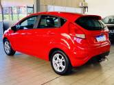 FORD - FIESTA - 2013/2014 - Vermelha - R$ 42.990,00