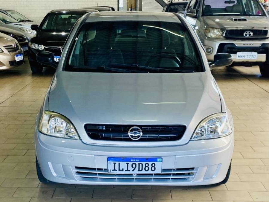 CHEVROLET - CORSA - 2003/2003 - Prata - R$ 18.990,00