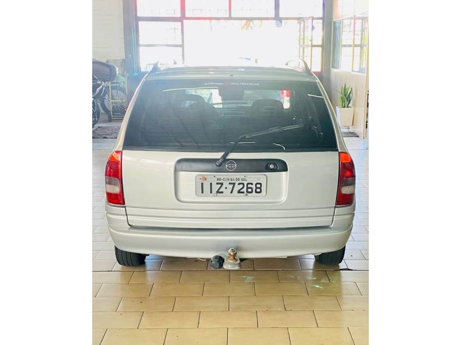 CHEVROLET - CORSA - 1999/1999 - Prata - R$ 13.990,00