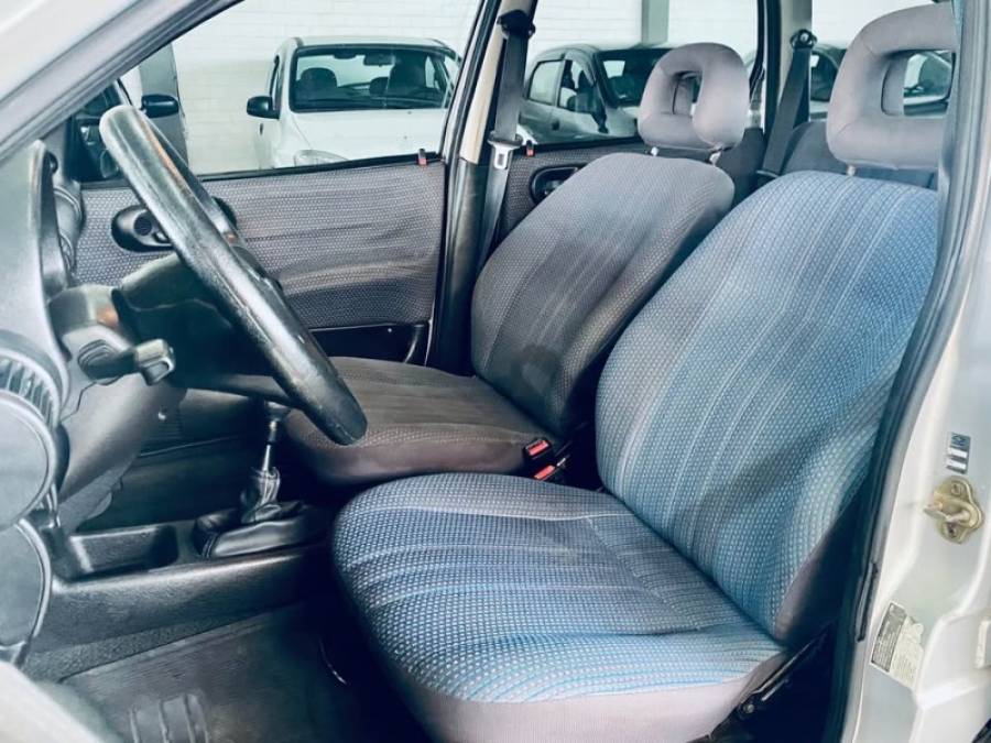 CHEVROLET - CORSA - 1999/1999 - Prata - R$ 12.990,00