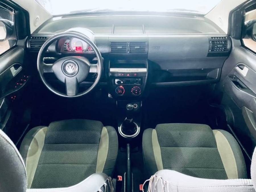 VOLKSWAGEN - CROSSFOX - 2009/2009 - Prata - R$ 29.990,00