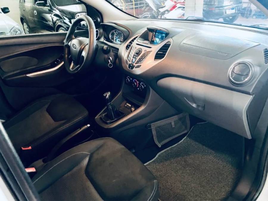 FORD - KA - 2015/2016 - Branca - R$ 39.990,00