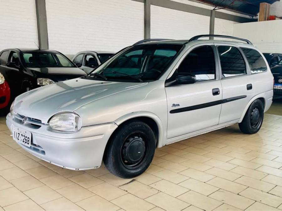 CHEVROLET - CORSA - 1999/1999 - Prata - R$ 12.990,00