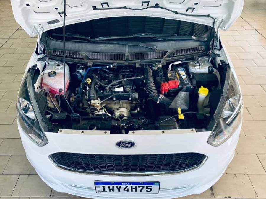 FORD - KA - 2015/2016 - Branca - R$ 39.990,00