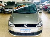 VOLKSWAGEN - FOX - 2014/2014 - Prata - R$ 37.990,00