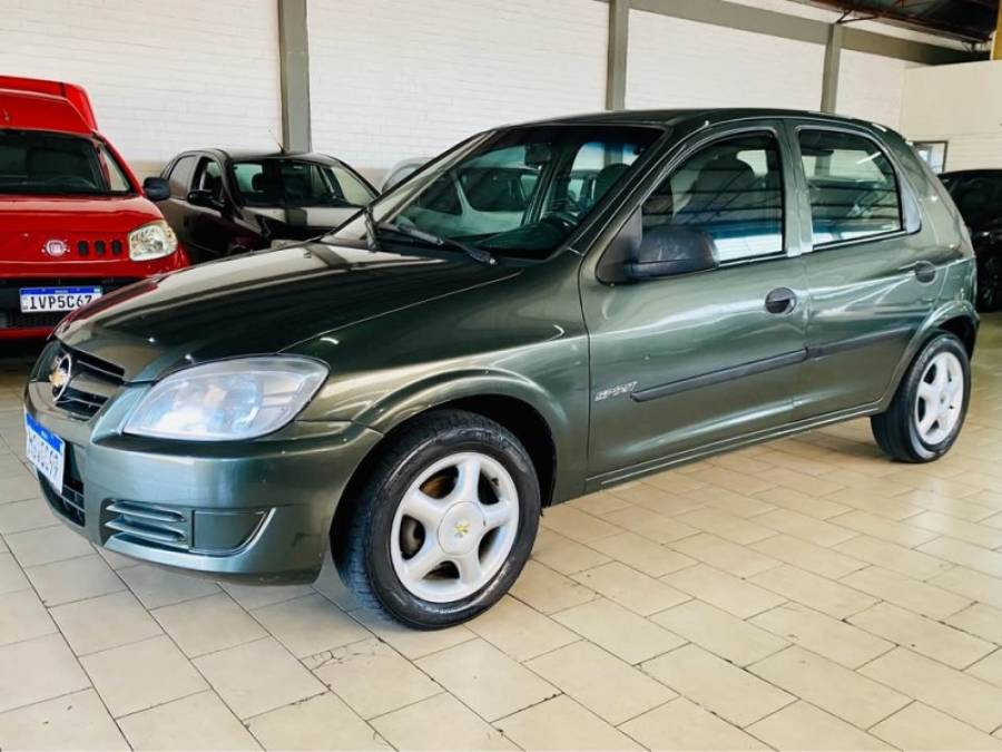 CHEVROLET - CELTA - 2009/2010 - Verde - R$ 18.990,00