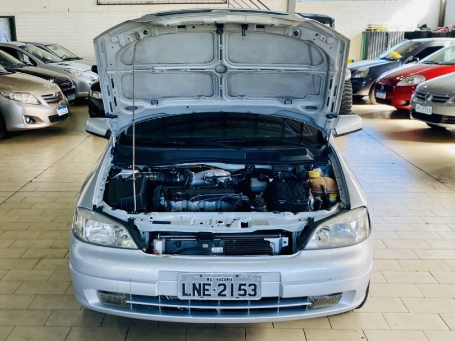 CHEVROLET - ASTRA - 2000/2000 - Prata - R$ 18.990,00